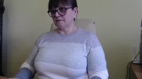 Snapshot of carolinedream_ chatting on 10, 3, 2025 CarolineDream  online show from 10, 3, 2025