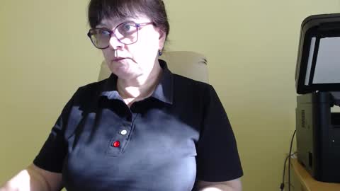 Snapshot of carolinedream_ chatting on 24, 9, 2025 CarolineDream  online show from 24, 9, 2025