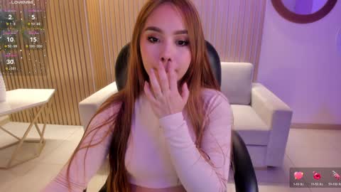 Snapshot of carolinegrace_ chatting on 15, 12, 2024 Caro online show from 15, 12, 2024