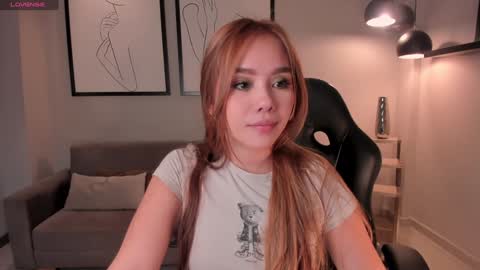 Snapshot of carolinegrace_ chatting on 18, 1, 2025 Caro online show from 18, 1, 2025