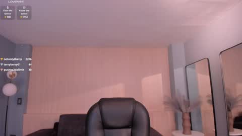 Snapshot of carolinegrace_ chatting on 29, 1, 2025 Caro online show from 29, 1, 2025