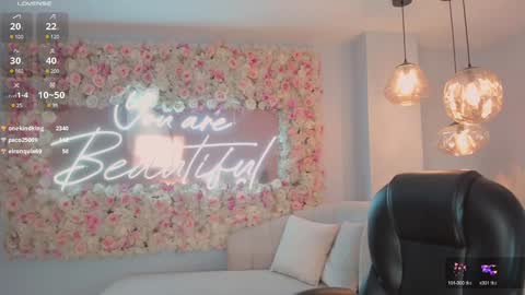 Snapshot of carolinegrace_ chatting on 6, 2, 2025 Caro online show from 6, 2, 2025