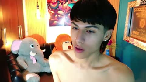 carolinejesh online show from 10, 5, 2026