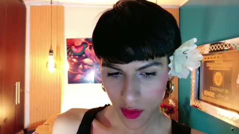 carolinejesh online show from 11, 5, 2026