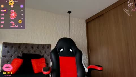 Snapshot of carolinescoth_dl chatting on 12, 9, 2025 Caroline Scoth online show from 12, 9, 2025