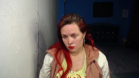 Carolinhe  online show from 12, 2, 2026