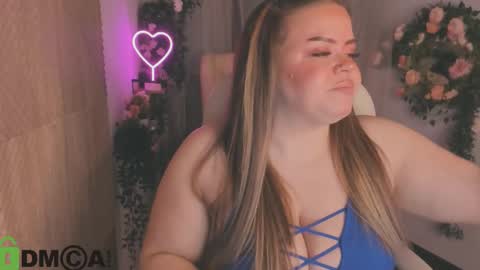 Snapshot of caroll_li chatting on 2, 3, 2025 caroll_li online show from 2, 3, 2025