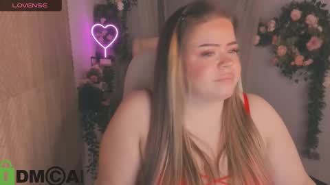 Snapshot of caroll_li chatting on 10, 3, 2025 caroll_li online show from 10, 3, 2025