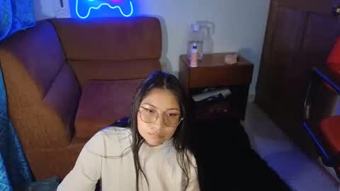 Snapshot of caroll_luna chatting on 12, 12, 2024 kitty online show from 12, 12, 2024