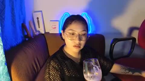 Snapshot of caroll_luna chatting on 17, 12, 2024 kitty online show from 17, 12, 2024