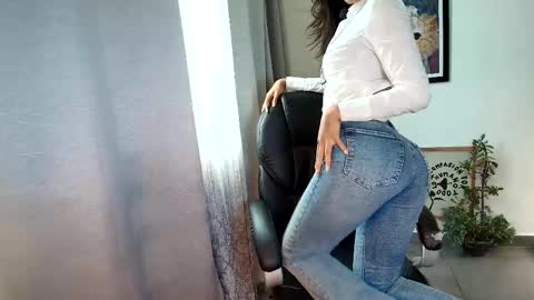 Snapshot of carolu_ chatting on 17, 10, 2025 Caro online show from 17, 10, 2025