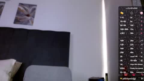 Carolinne online show from 1, 1, 2025