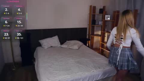 Hello everyone Im Monica Its my first day Were going to have fun together  online show from 26, 10, 2025