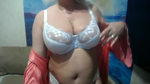 Snapshot of caroncapella chatting on 22, 1, 2025 VicunaCool online show from 22, 1, 2025