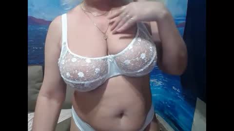 Snapshot of caroncapella chatting on 28, 2, 2025 VicunaCool online show from 28, 2, 2025