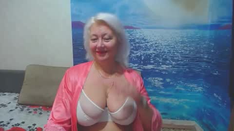 Snapshot of caroncapella chatting on 26, 10, 2025 VicunaCool online show from 26, 10, 2025