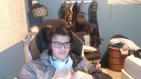 Snapshot of carter10101000 chatting on 1, 12, 2025 carter10101000 online show from 1, 12, 2025