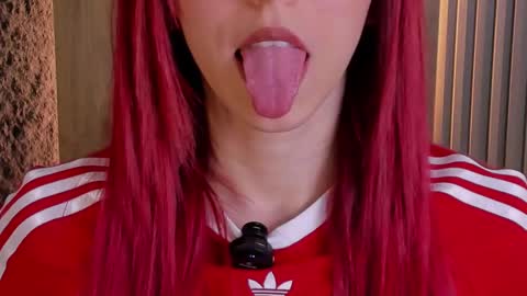 Casandra  online show from 10, 10, 2025