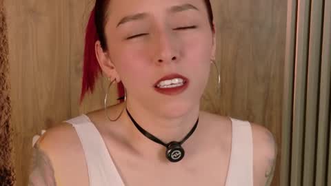 Snapshot of casandra_busting chatting on 28, 4, 2026 Casandra online show from 28, 4, 2026