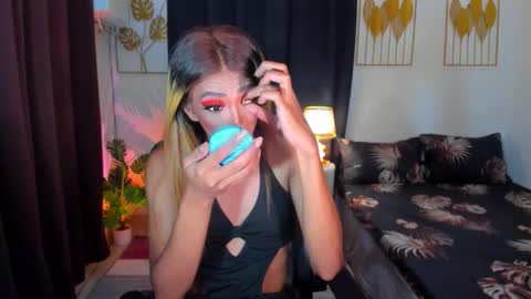 Snapshot of casandrawilson chatting on 19, 10, 2025 casandrawilson online show from 19, 10, 2025