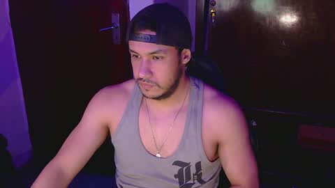 Snapshot of casas_oom chatting on 18, 1, 2025 online show from 18, 1, 2025