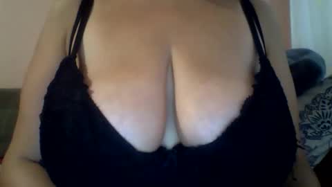 Snapshot of casey3000 chatting on 22, 10, 2025 Casey online show from 22, 10, 2025