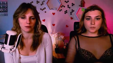 Snapshot of casey_meow_ chatting on 15, 10, 2025 casey_meow_ online show from 15, 10, 2025