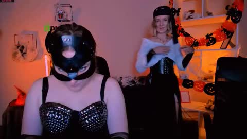 Snapshot of casey_meow_ chatting on 21, 10, 2025 casey_meow_ online show from 21, 10, 2025