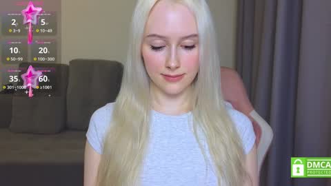 Snapshot of caseylabow chatting on 21, 12, 2024 My name is Casey... Nice to meet you I will be happy to have funthumbs up please its important online show from 21, 12, 2024