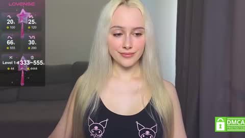 Snapshot of caseylabow chatting on 3, 3, 2025 My name is Casey... Nice to meet you I will be happy to have funthumbs up please its important online show from 3, 3, 2025