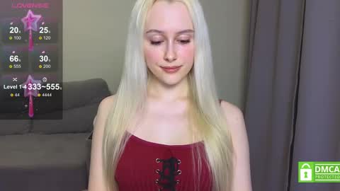 Snapshot of caseylabow chatting on 12, 3, 2025 My name is Casey... Nice to meet you I will be happy to have funthumbs up please its important online show from 12, 3, 2025