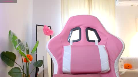 Snapshot of caseyrobbinss chatting on 2, 11, 2025 Casey Robbins online show from 2, 11, 2025