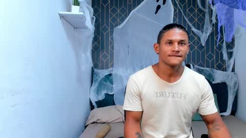 Snapshot of casike_978 chatting on 2, 11, 2025 Casike online show from 2, 11, 2025