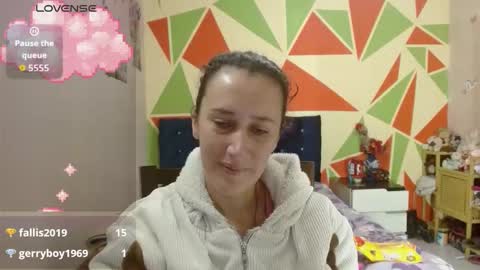 Snapshot of cassandra_brownn chatting on 22, 12, 2025 online show from 22, 12, 2025