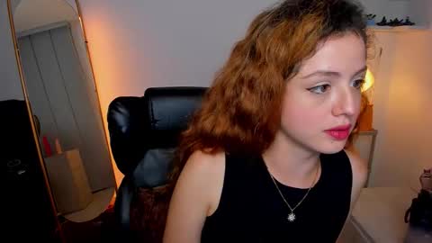 Snapshot of cassandra_caiin chatting on 17, 9, 2025 Cassie online show from 17, 9, 2025