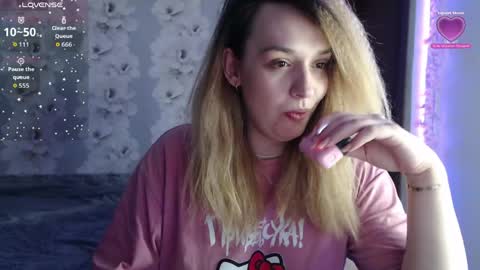 Snapshot of cassandratate chatting on 14, 4, 2026 Casey Chris online show from 14, 4, 2026