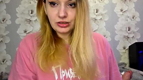 Snapshot of cassandratate chatting on 31, 5, 2026 Casey Chris online show from 31, 5, 2026