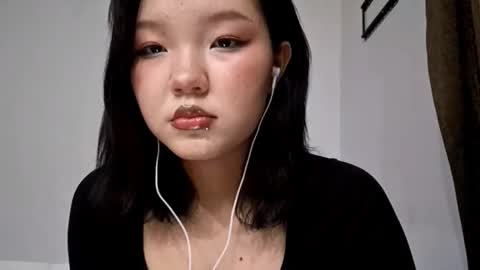 Mia online show from 16, 12, 2025