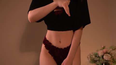 Snapshot of cassie130505 chatting on 18, 12, 2025 Cassie online show from 18, 12, 2025