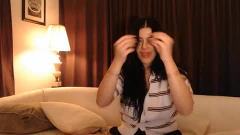 cassiealvarez online show from 19, 6, 2026