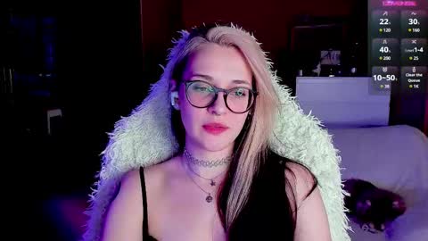 Snapshot of cassy_moore chatting on 10, 3, 2025 Ellie online show from 10, 3, 2025