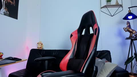 Matheo Brown online show from 26, 2, 2025