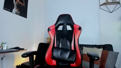 Matheo Brown online show from 4, 3, 2025