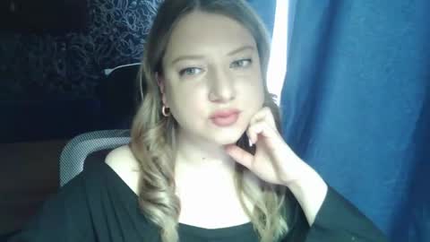 Snapshot of casual__vibes chatting on 28, 4, 2026 casual__vibes online show from 28, 4, 2026
