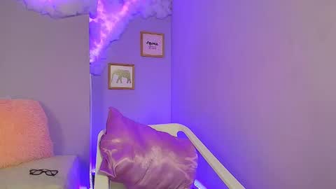 Snapshot of cat_nasty chatting on 15, 10, 2025 cat_nasty online show from 15, 10, 2025