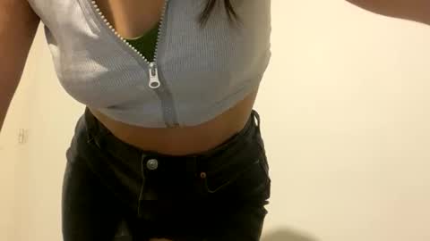 Snapshot of cata244 chatting on 2, 11, 2025 cata244 online show from 2, 11, 2025