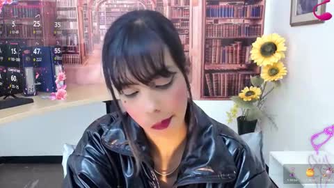 Queen Catalella online show from 28, 10, 2025