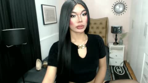 Snapshot of catalenax chatting on 25, 2, 2025 CatalenaX online show from 25, 2, 2025