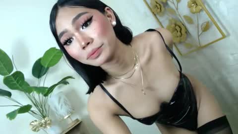 Snapshot of catalenax chatting on 2, 10, 2025 CatalenaX online show from 2, 10, 2025