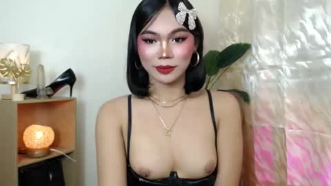 Snapshot of catalenax chatting on 16, 10, 2025 CatalenaX online show from 16, 10, 2025